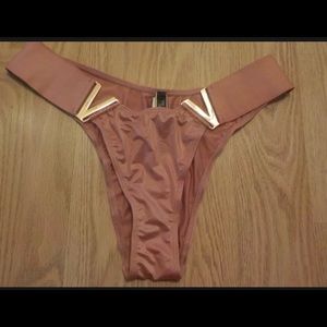 NEW VICTORIA’S SECRET VERY SEXY LARGE PINK/ORANGE COLOR BRAZILIAN PANTY